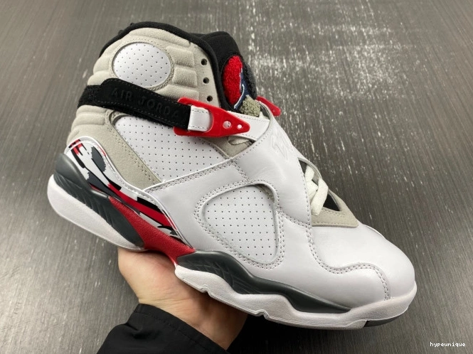 HYPE Jordan Bugs Bunny (2013) Retro 305381-103 Air 8 0813